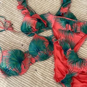 Victoria’s Secret Swim Lot 4 Pieces (2 bikinis) NWOT 36C / M / L